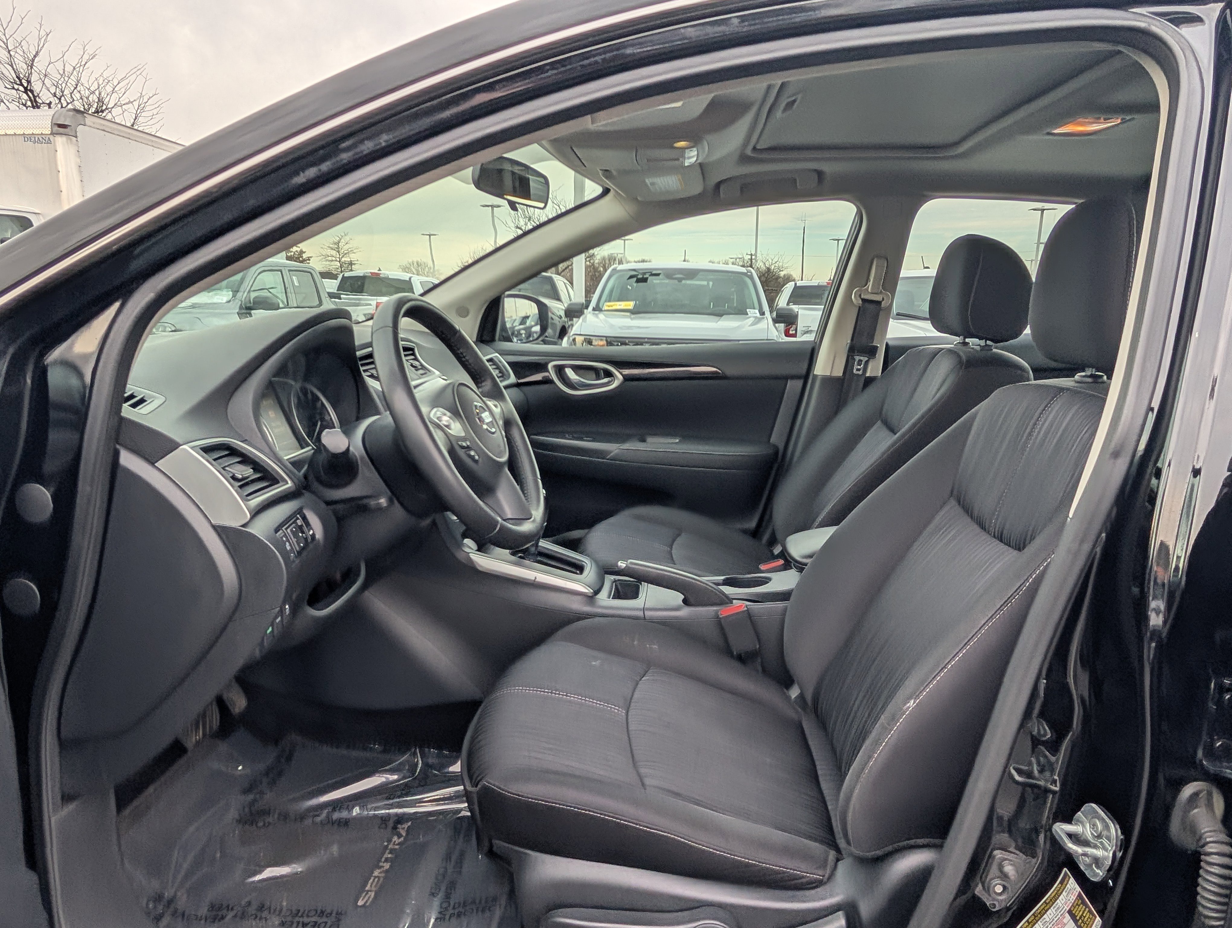 Used 2018 Nissan Sentra SV w/ Premium Package (P01) image 13