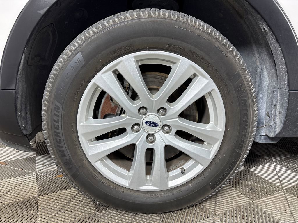 Certified 2019 Ford Explorer XLT w/ Equipment Group 202A AWD/4WD image 14