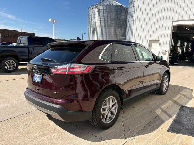 Certified 2024 Ford Edge SEL w/ Convenience Package AWD/4WD image 3