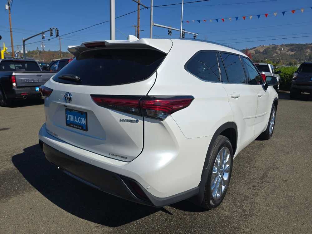 Used 2023 Toyota Highlander Limited AWD/4WD image 5