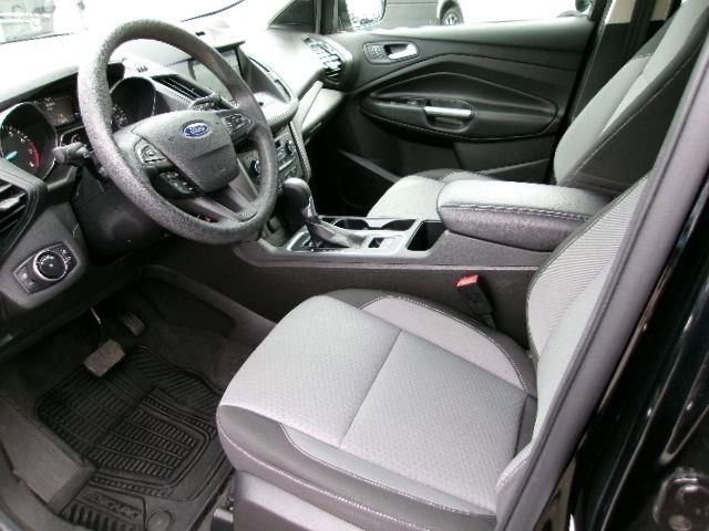 Certified 2017 Ford Escape SE w/ Equipment Group 201A image 11