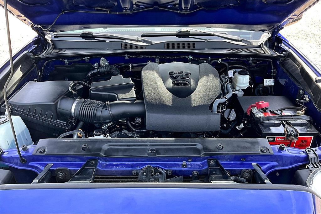 Used 2022 Toyota Tacoma SR5 AWD/4WD image 10