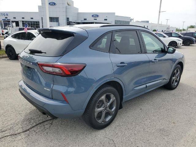 Certified 2023 Ford Escape ST-Line w/ Tech Pack #1 AWD/4WD image 4