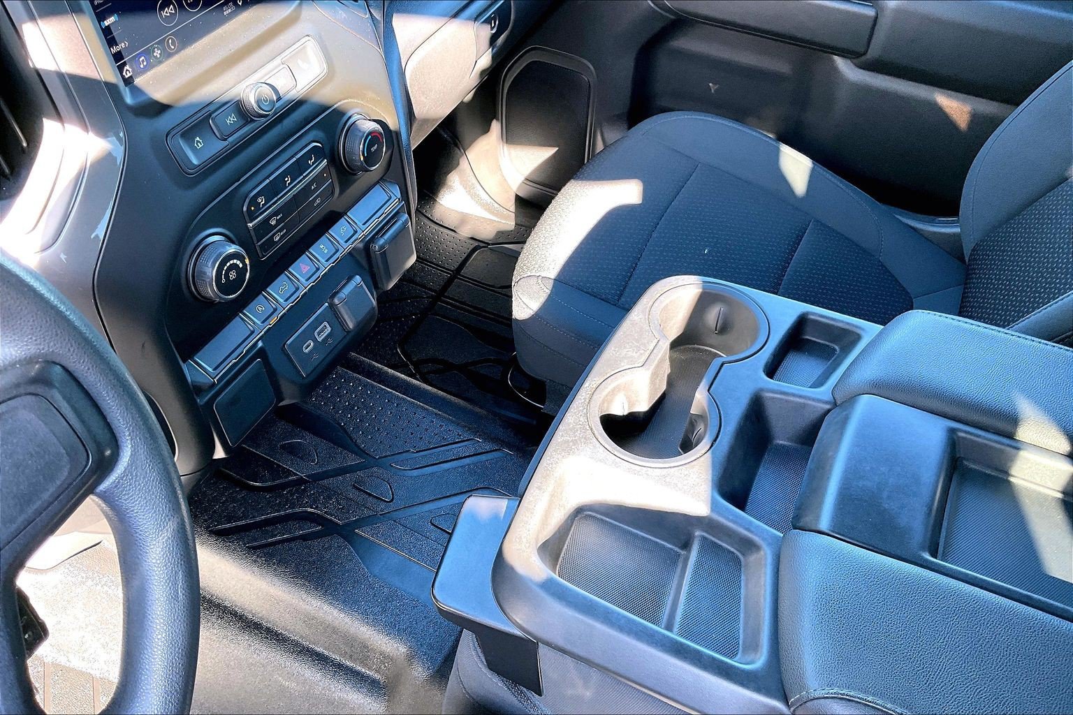 Used 2021 Chevrolet Silverado 1500 Custom AWD/4WD image 17