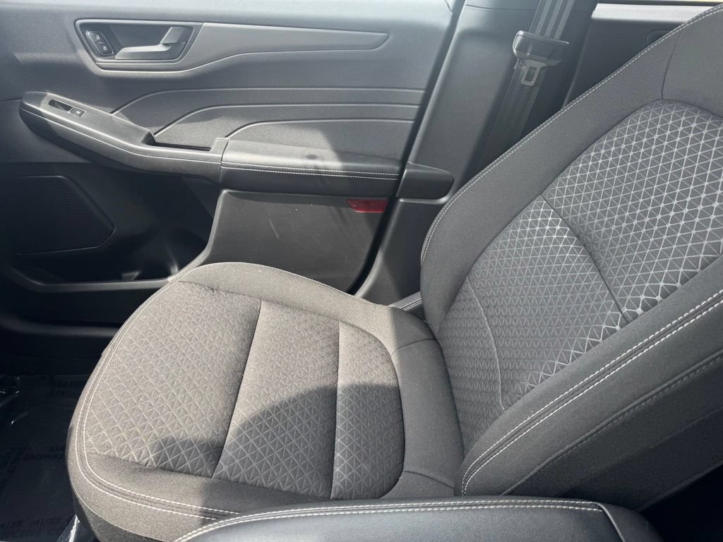 Certified 2024 Ford Escape Active AWD/4WD image 26