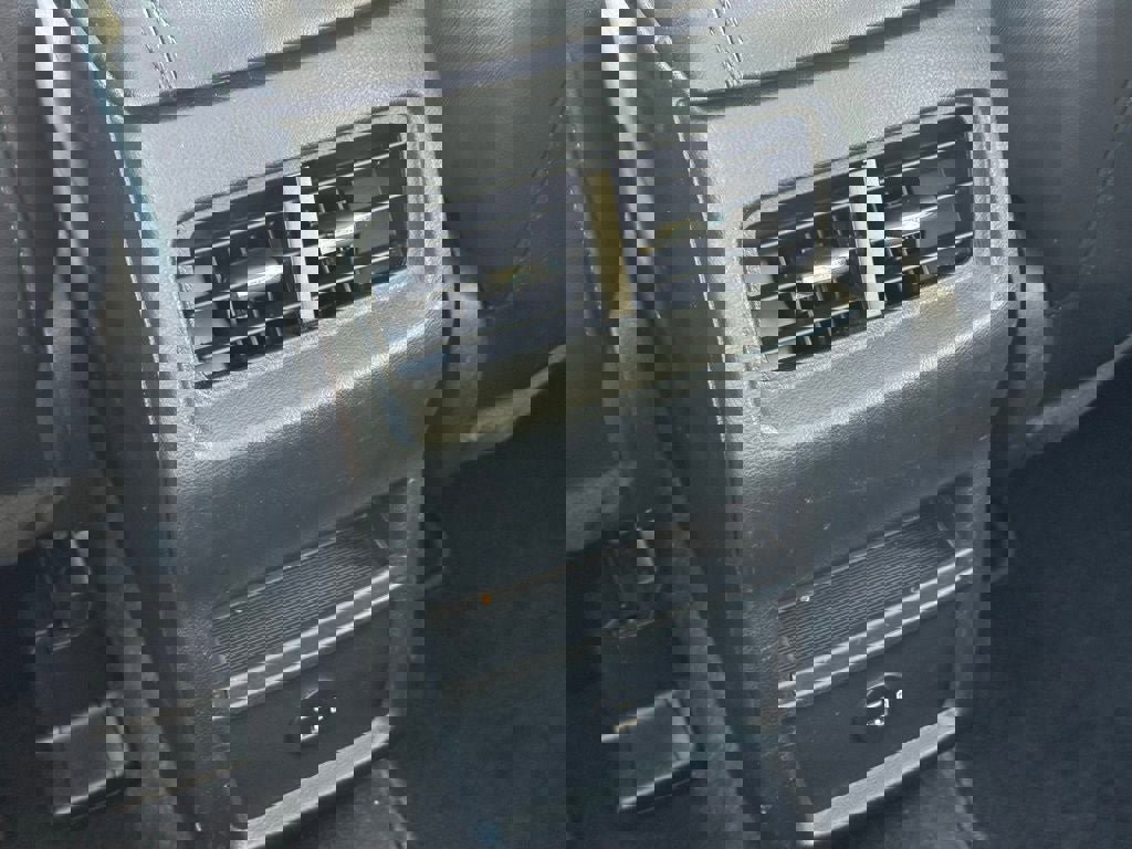 Certified 2022 Ford Edge SEL image 9