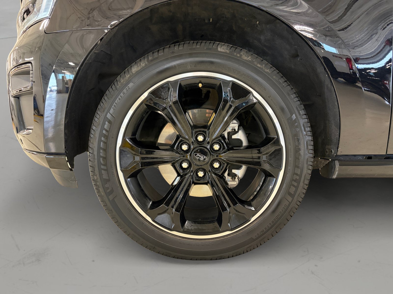 Certified 2023 Ford Expedition Limited RWD image 9