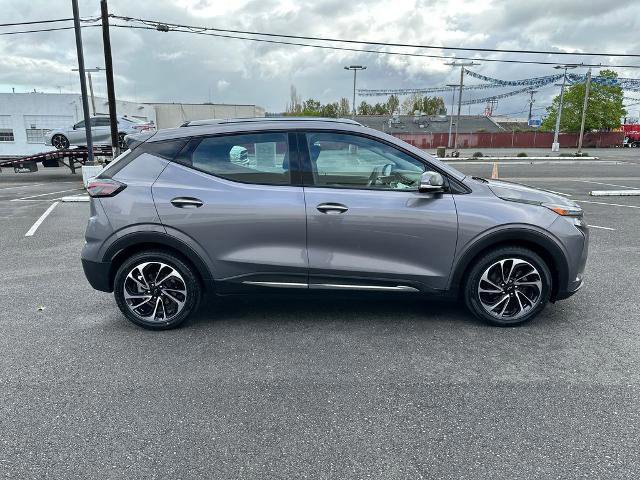 Used 2023 Chevrolet Bolt EUV Premier w/ Sun & Sound Package image 7