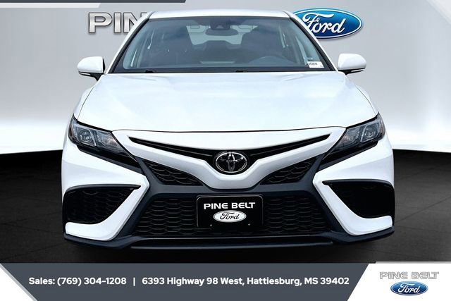 Used 2024 Toyota Camry SE image 6