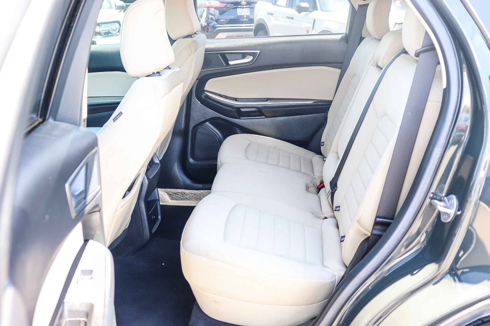 Certified 2023 Ford Edge SE w/ Black Appearance Package AWD/4WD image 17