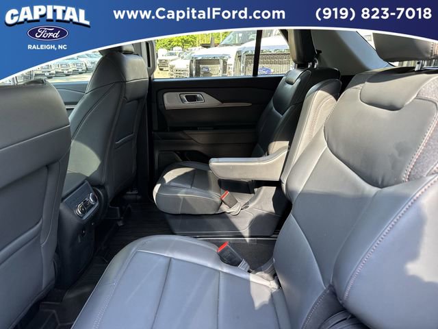 Certified 2025 Ford Explorer Active w/ Active Comfort Package image 18