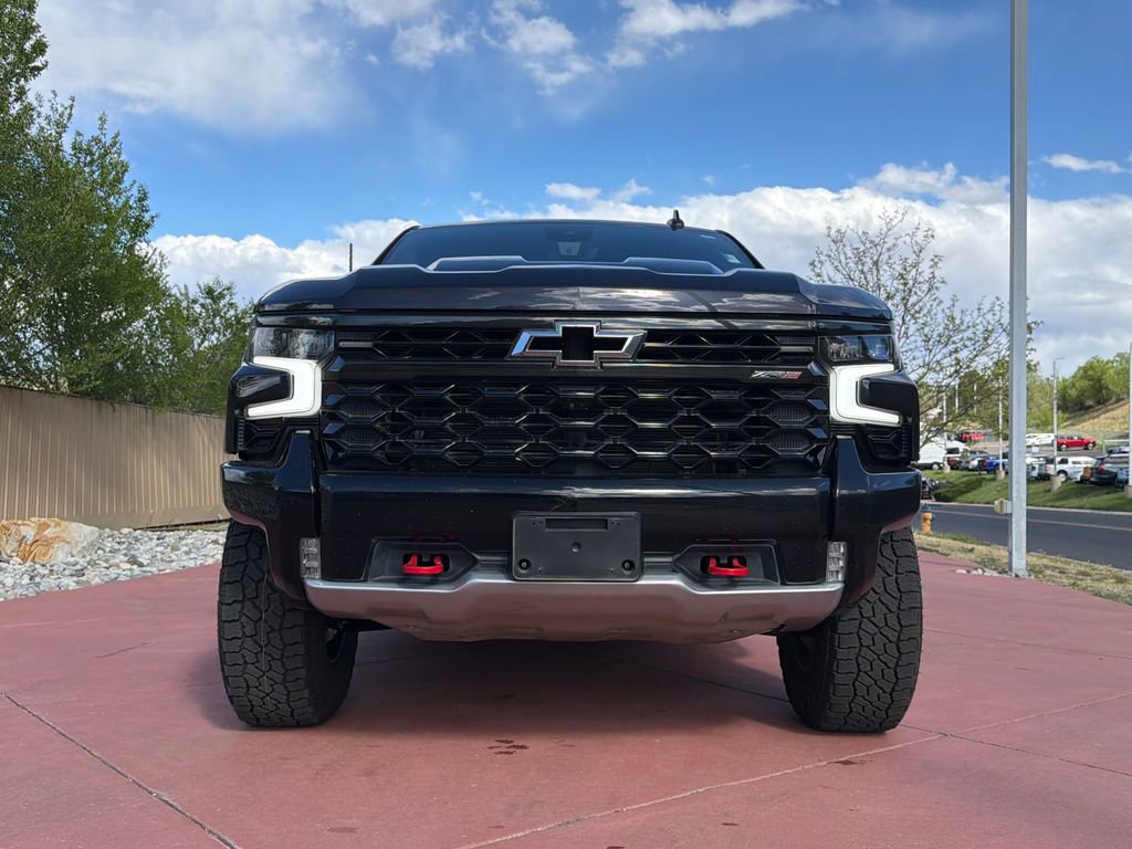 Used 2022 Chevrolet Silverado 1500 ZR2 w/ Technology Package image 2