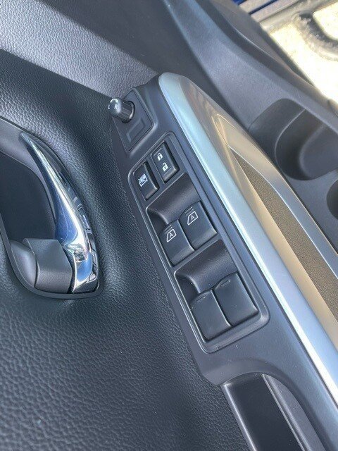 Used 2021 Nissan Titan SV w/ SV Convenience Package AWD/4WD image 12