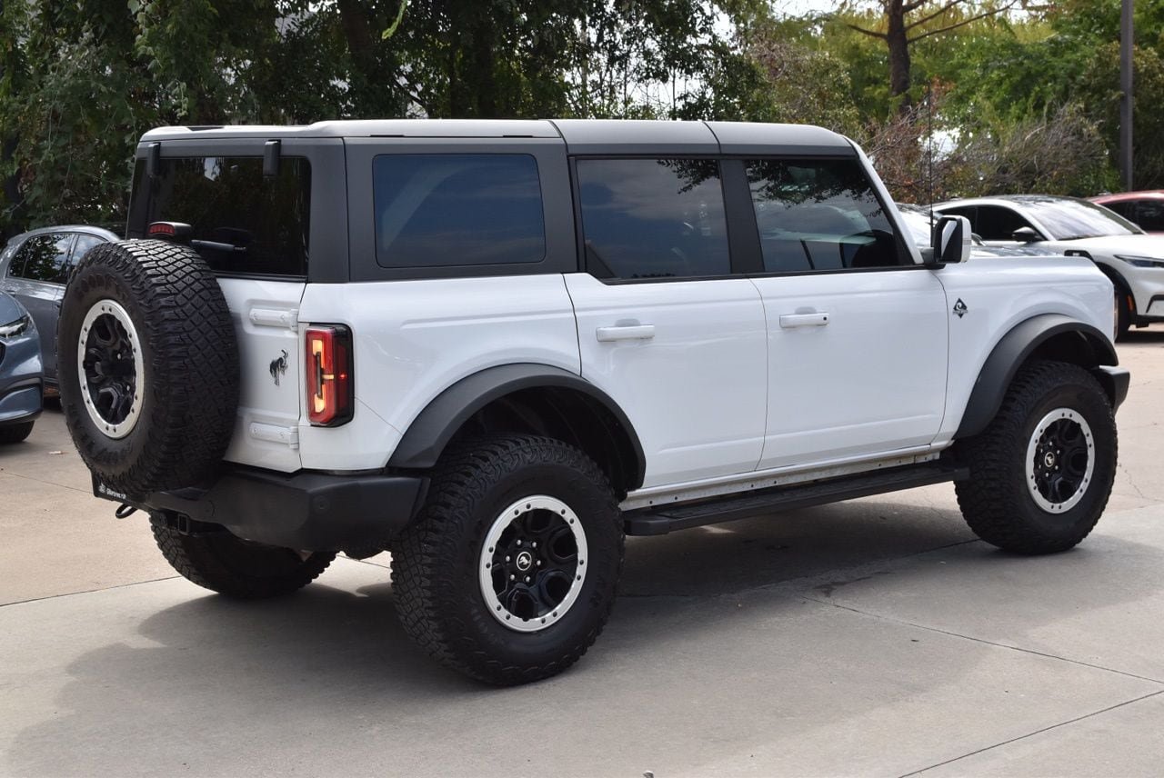 Certified 2023 Ford Bronco Outer Banks w/ Sasquatch Package AWD/4WD image 7