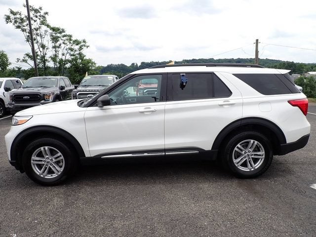 Certified 2024 Ford Explorer XLT w/ Class IV Trailer Tow Package AWD/4WD image 2