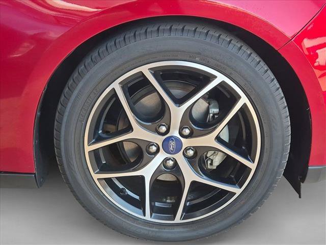 Certified 2017 Ford Focus SEL FWD image 25