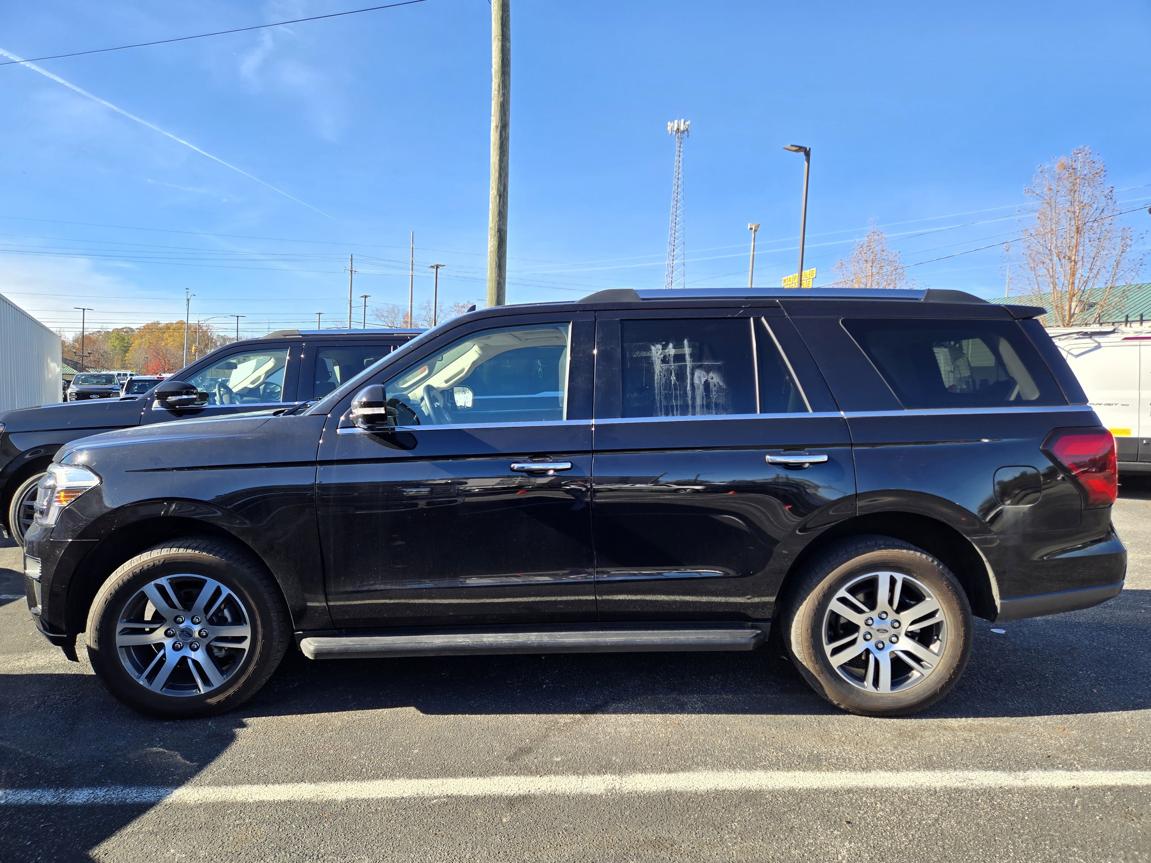 Certified 2024 Ford Expedition Limited image 4