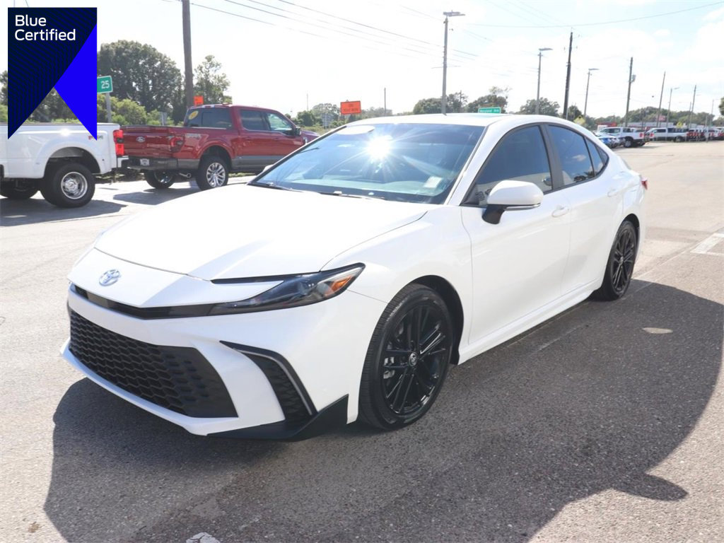 Used 2025 Toyota Camry SE