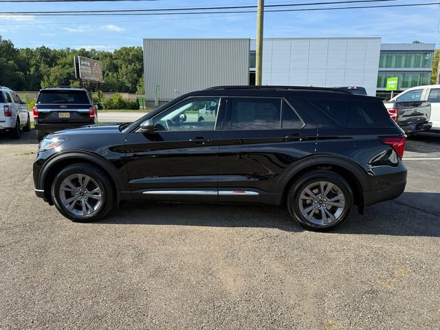Certified 2025 Ford Explorer Active w/ Active Comfort Package AWD/4WD image 8