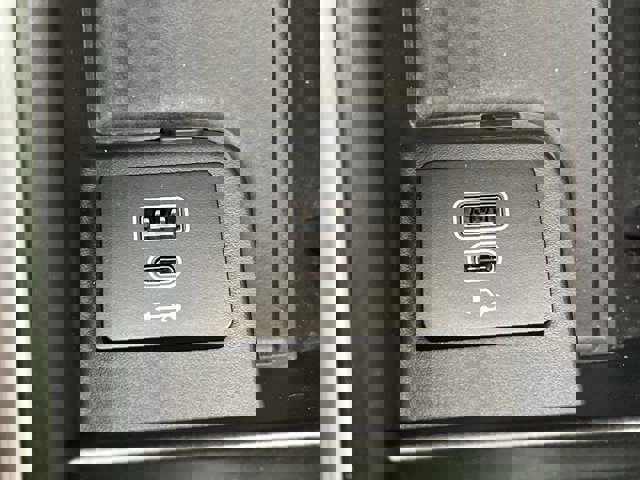 Certified 2025 Ford Expedition Platinum w/ Platinum Ultimate Package image 27