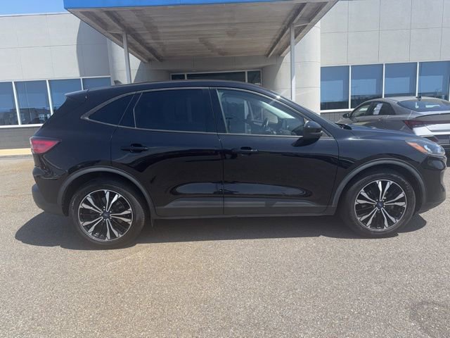 Certified 2021 Ford Escape SE w/ SE Sport Appearance Package image 2