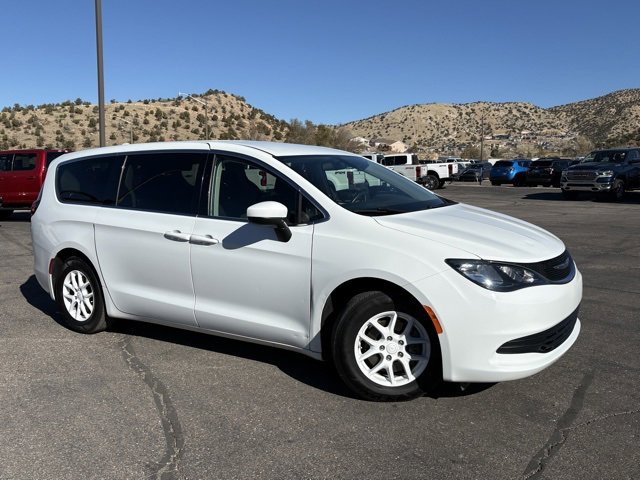 Used 2018 Chrysler Pacifica LX