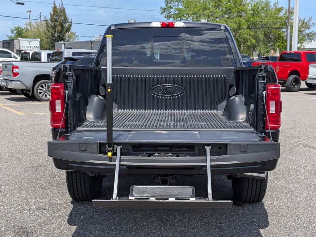 Certified 2022 Ford F150 XLT w/ Equipment Group 302A High image 13