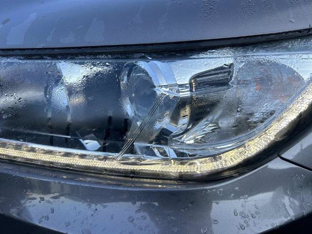 Used 2018 Toyota Highlander Limited w/ Protection Package #3 AWD/4WD image 6