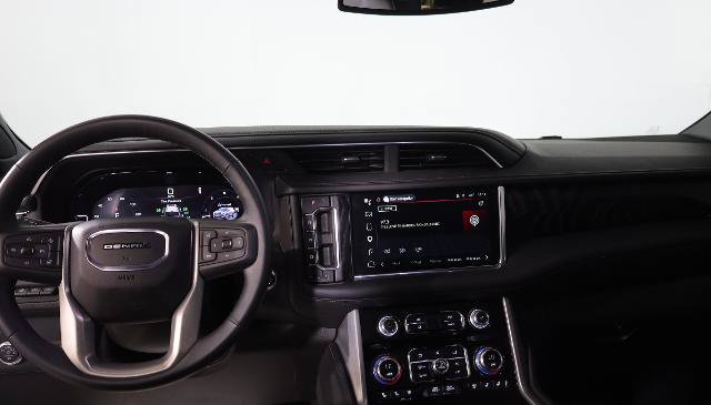 Used 2024 GMC Yukon XL Denali AWD/4WD image 14