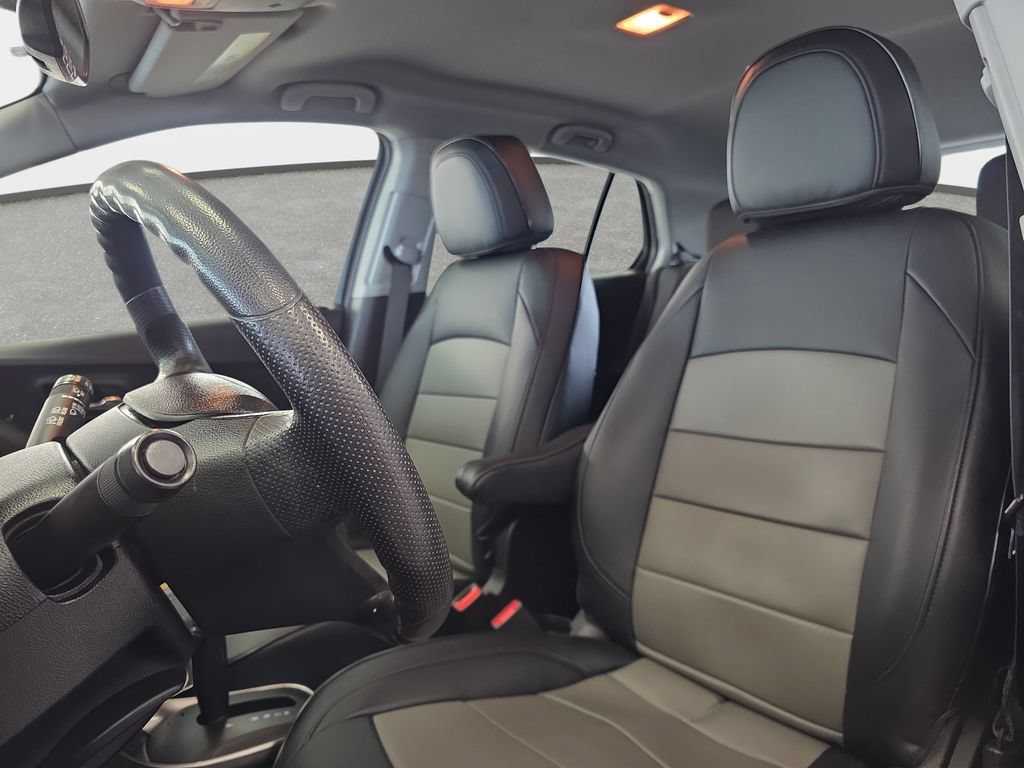 Used 2020 Chevrolet Trax LS FWD image 12