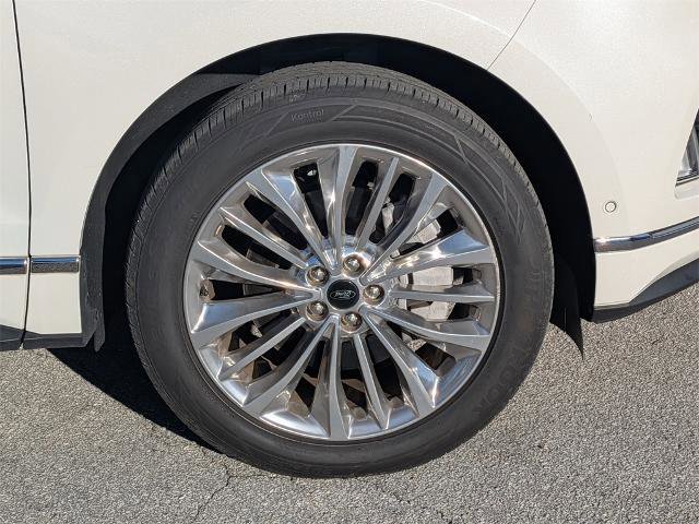 Certified 2024 Ford Edge Titanium w/ Titanium Elite Package image 9