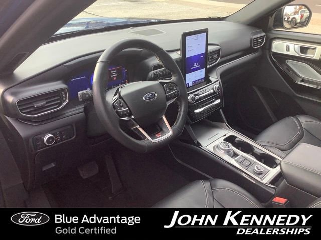 Certified 2022 Ford Explorer ST w/ Equipment Group 401A image 8