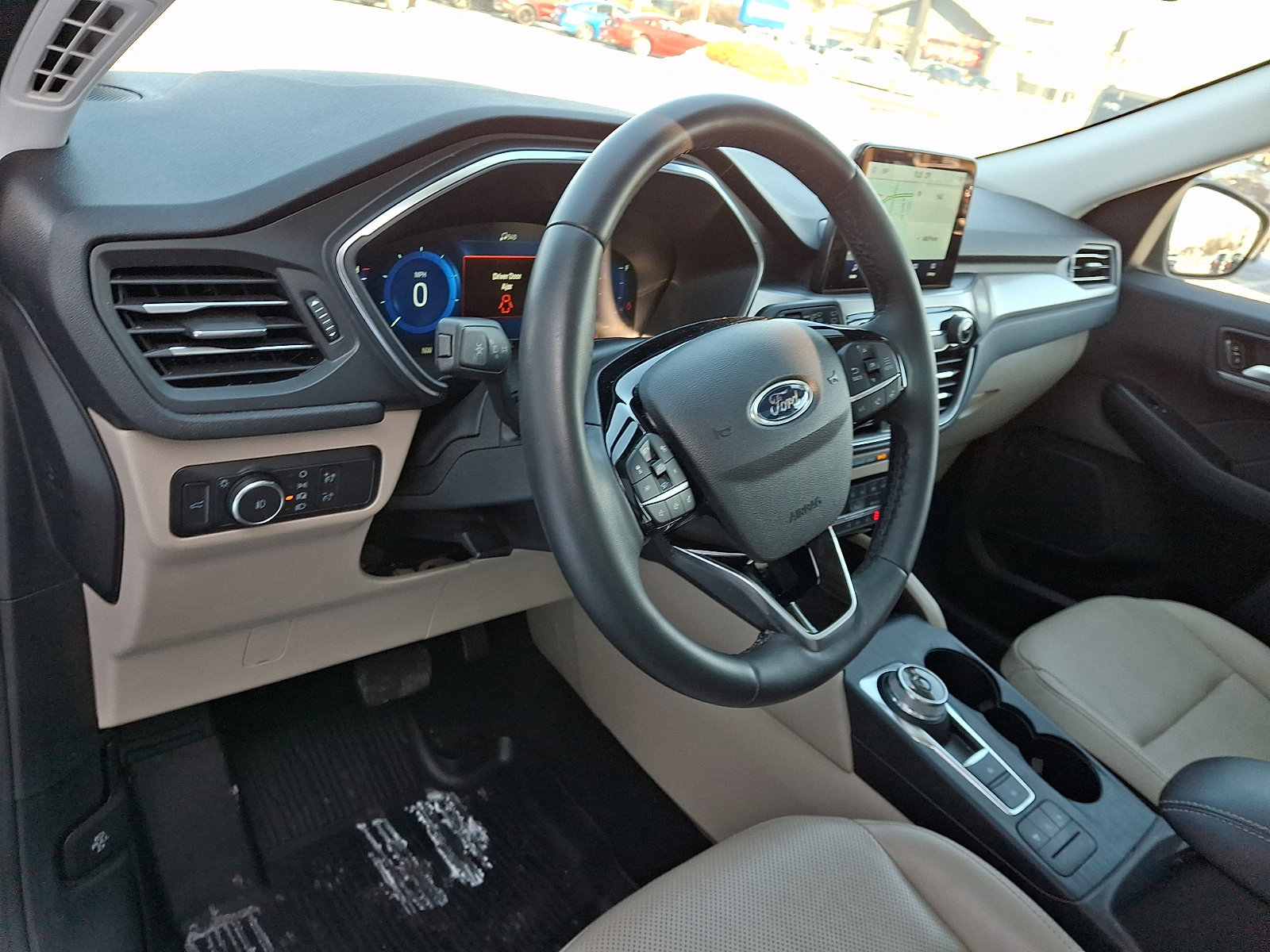 Certified 2022 Ford Escape Titanium w/ Class II Trailer Tow Package image 17