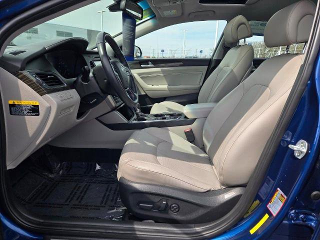 Used 2017 Hyundai Sonata Limited w/ Ultimate Package 04 FWD image 22