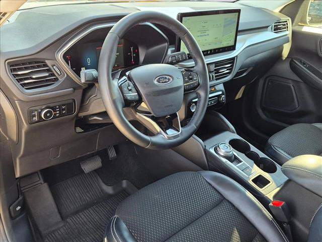 Certified 2025 Ford Escape SE FWD image 10