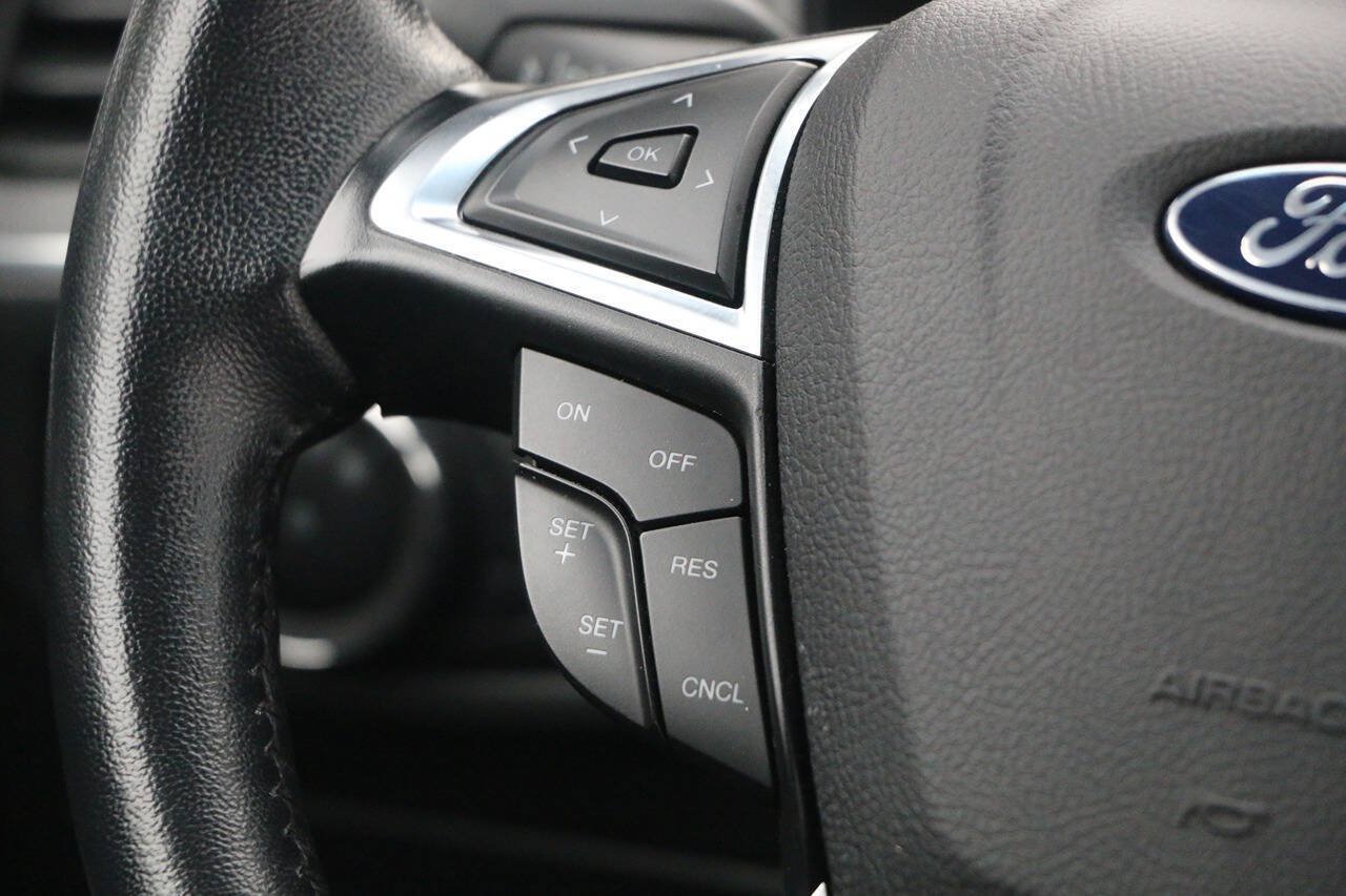 Certified 2024 Ford Edge Titanium AWD/4WD image 18