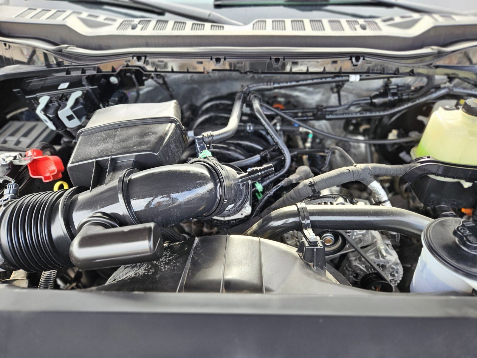 Certified 2024 Ford F250 Lariat w/ Sport Appearance Package image 32