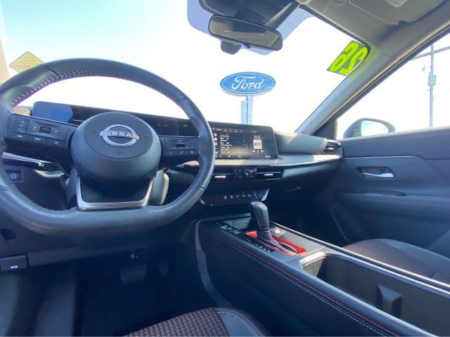 Used 2026 Nissan Kicks SR FWD image 19