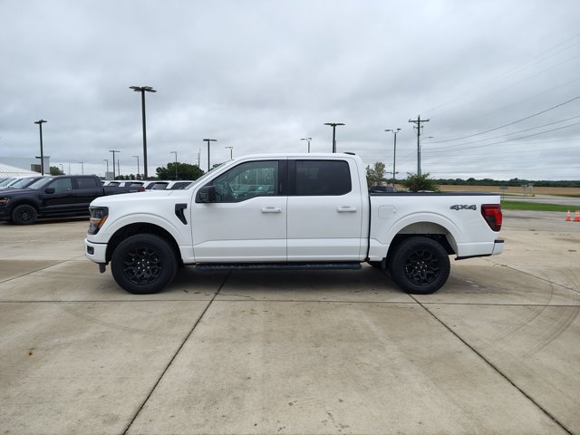 Certified 2024 Ford F150 XLT w/ XLT Black Appearance Package AWD/4WD image 4