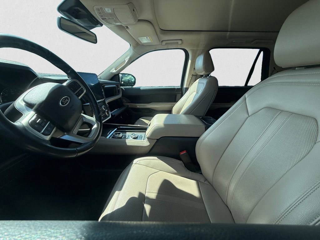 Certified 2024 Ford Expedition Limited AWD/4WD image 6