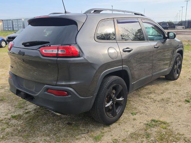 Used 2017 Jeep Cherokee High Altitude AWD/4WD image 8