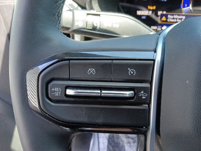 Used 2025 Chevrolet Colorado ZR2 w/ Technology Package AWD/4WD image 19