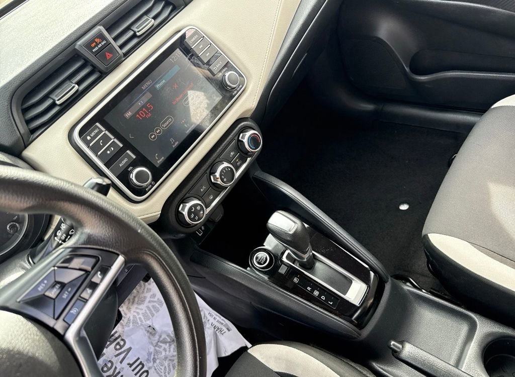 Used 2021 Nissan Versa SV image 16