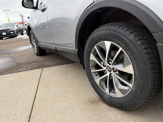 Used 2018 Toyota RAV4 XLE image 26