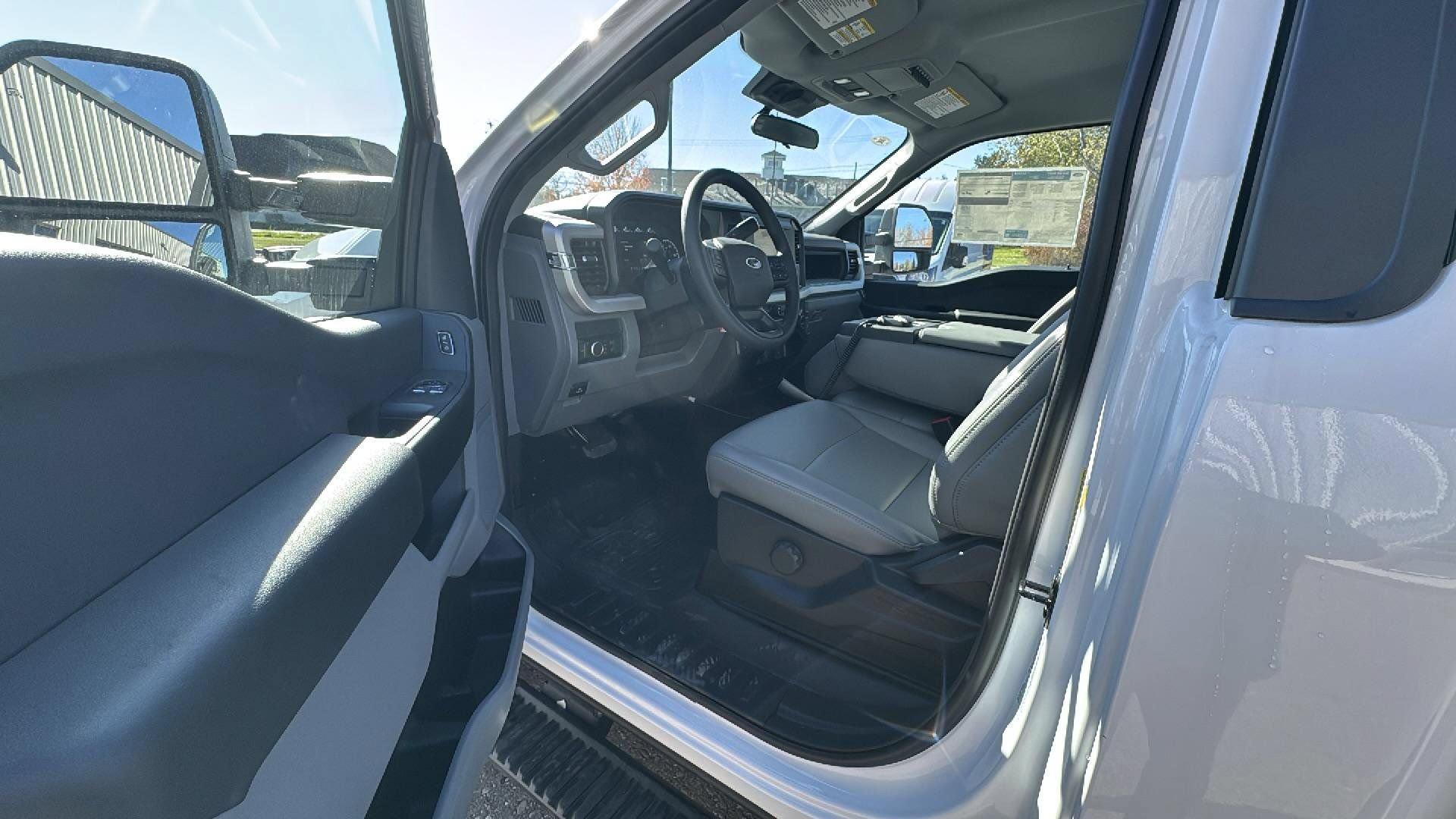 Certified 2025 Ford F350 XL w/ XL Off-Road Package AWD/4WD image 17