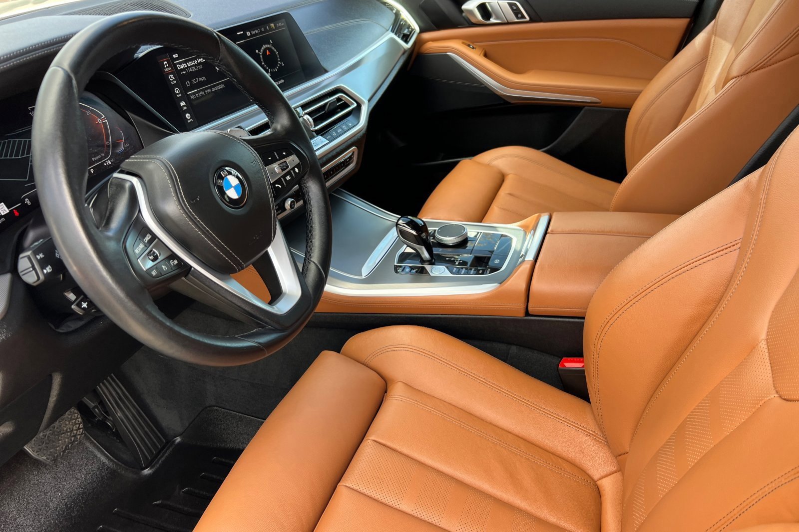 Used 2022 BMW X5 xDrive40i w/ Parking Assistance Package image 11