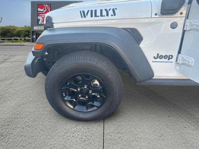 Used 2023 Jeep Wrangler Unlimited w/ Sun & Screen Package image 27
