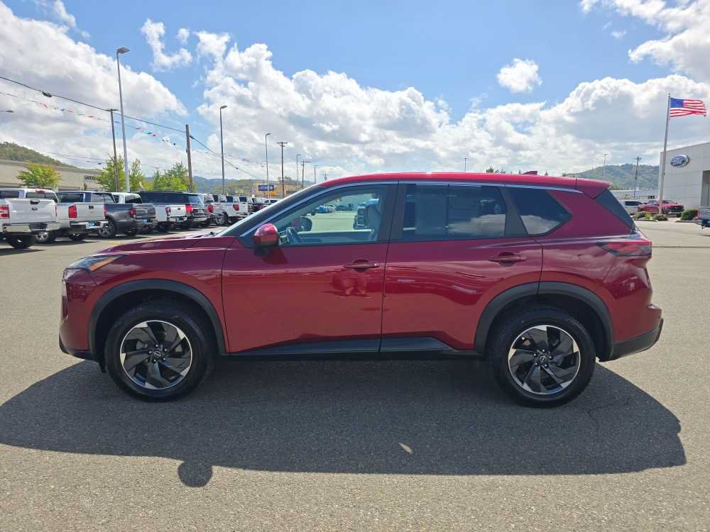 Used 2025 Nissan Rogue SV AWD/4WD image 2