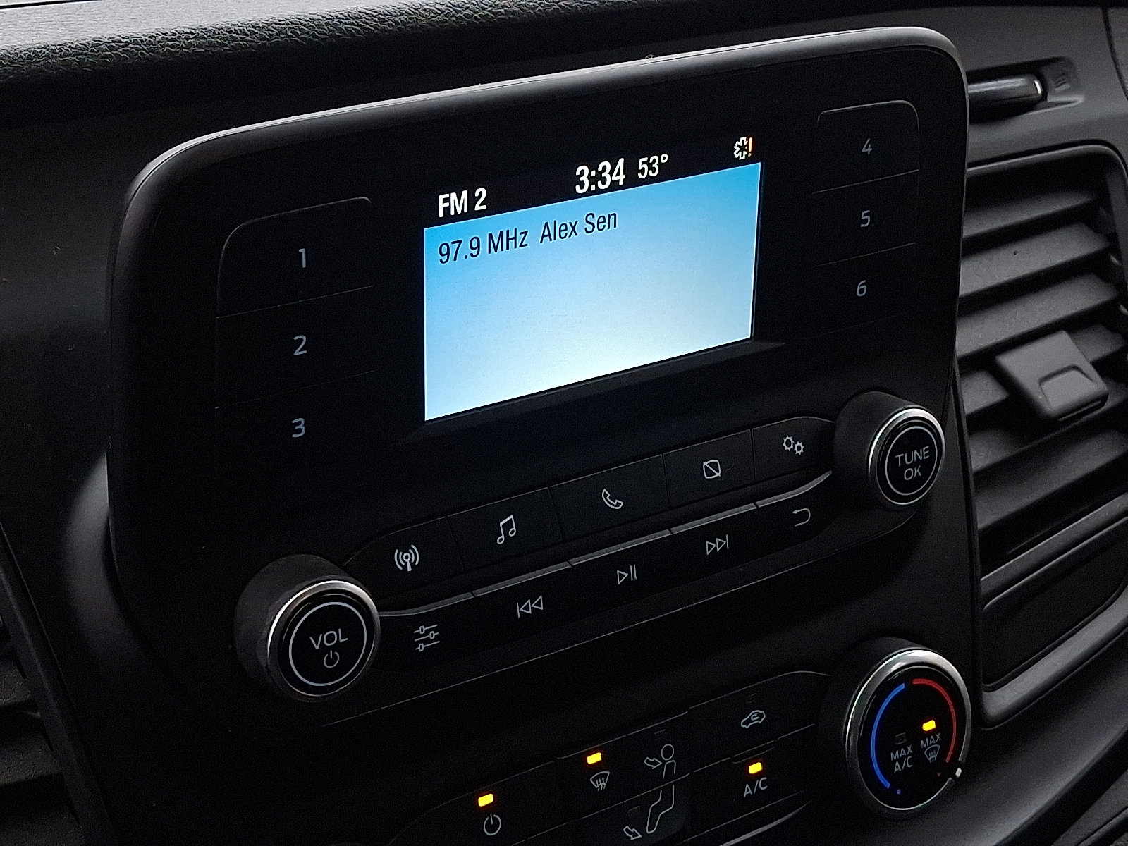 Certified 2023 Ford Transit 250 Low Roof w/ Exterior Upgrade Package image 16