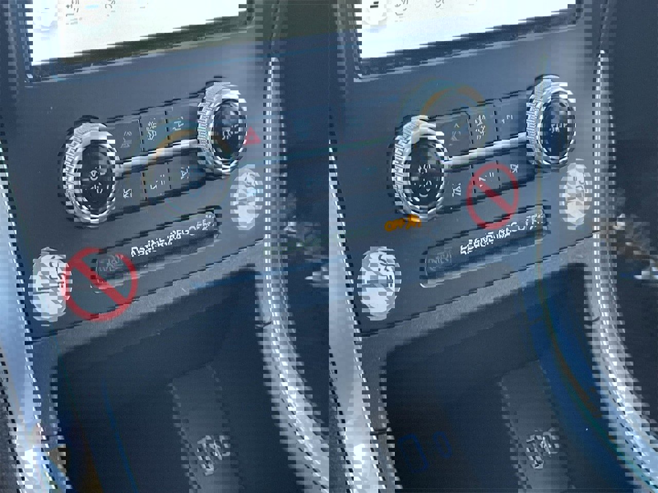 Certified 2024 Ford Edge Titanium image 26